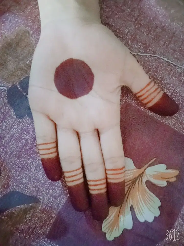 easy simple circle mehndi design