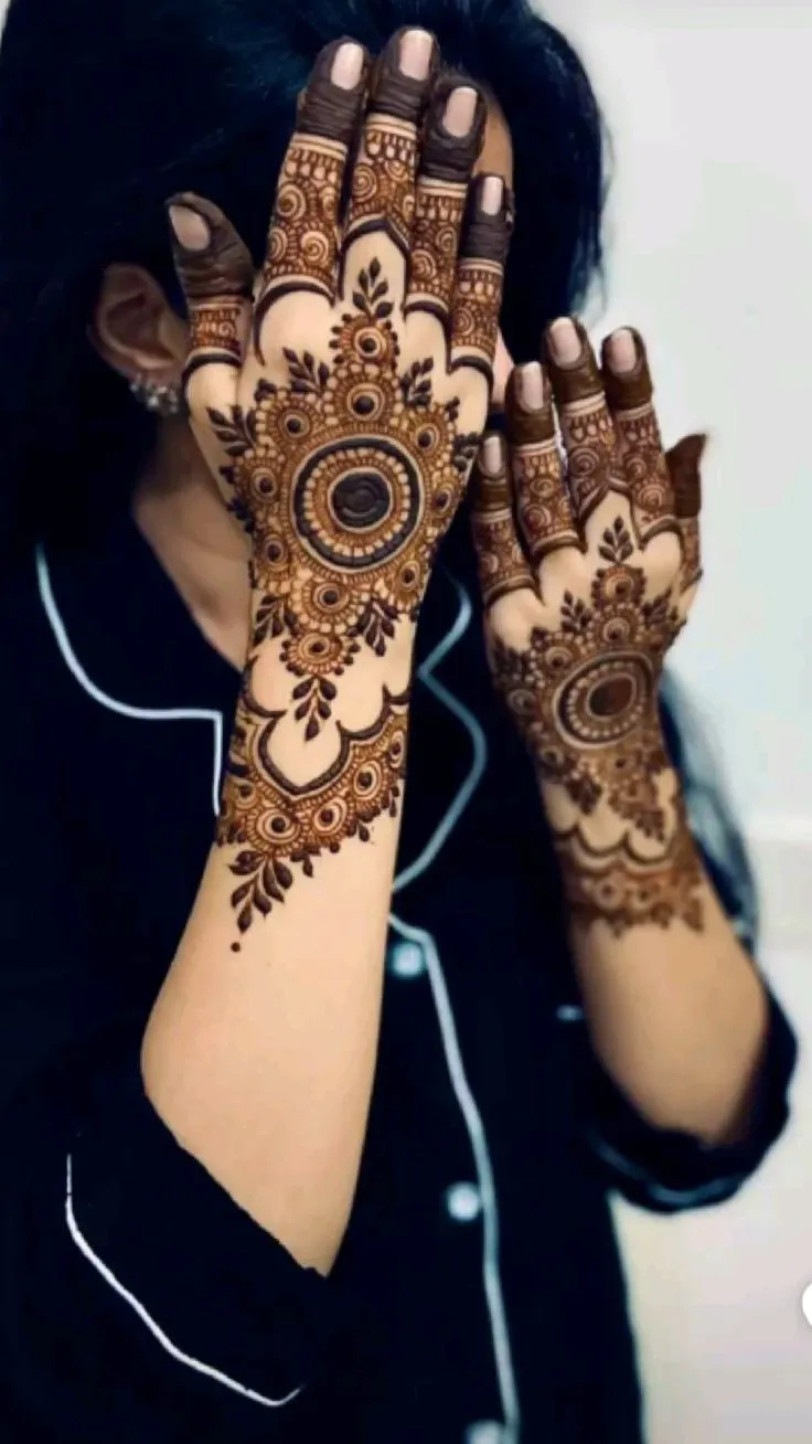 elegant khafif henna designs