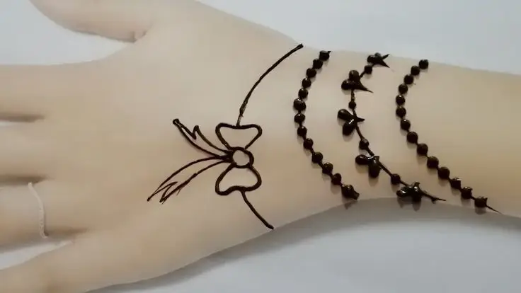 fancy bracelet mehndi design