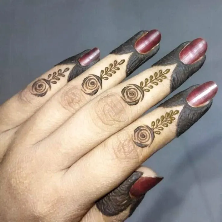 finger cap mehndi design