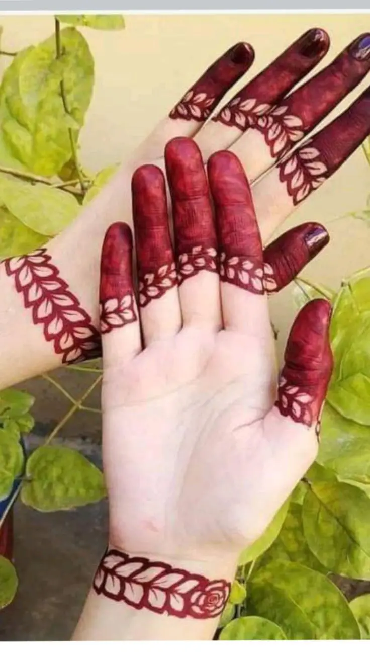 finger design mehndi