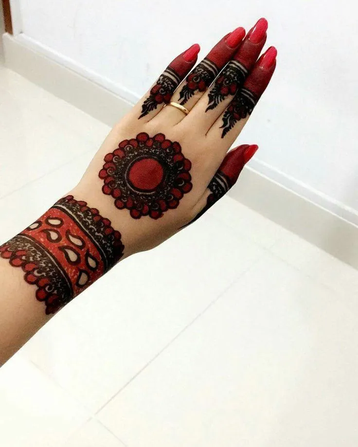 finger end mehndi design