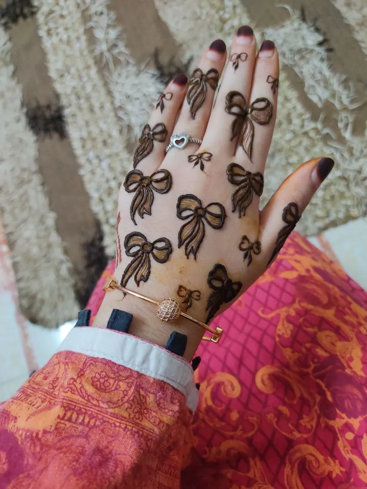 finger mehndi designs