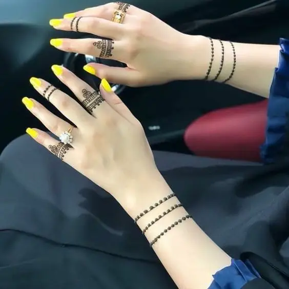 indian bracelet mehndi design