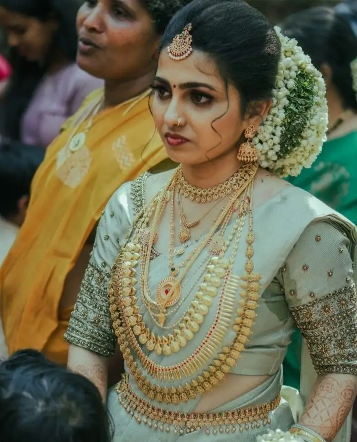 kerala saree blouse back designs