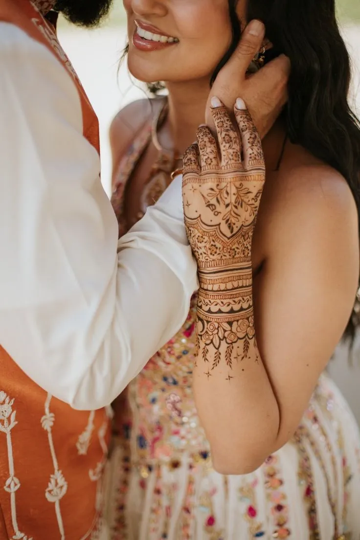 latest engagement mehndi patterns