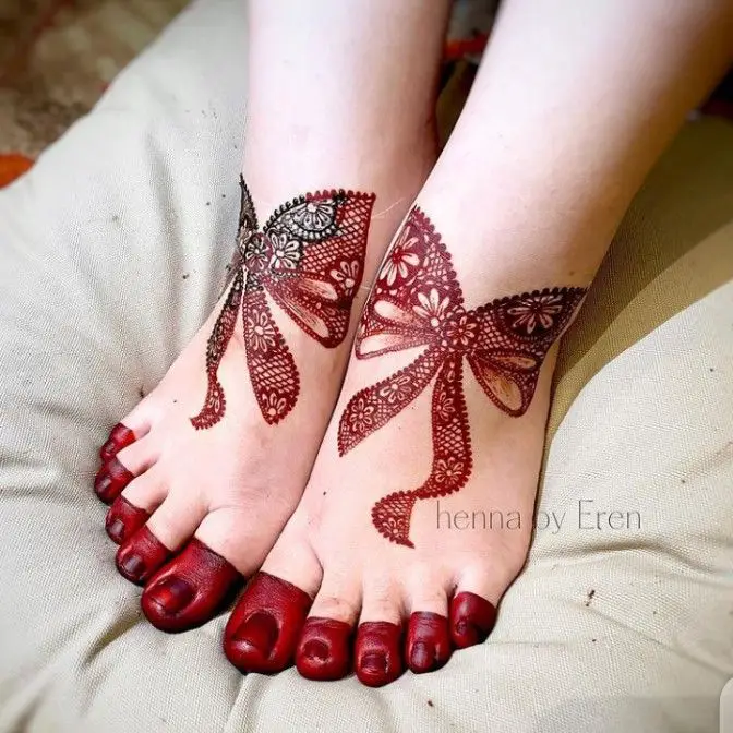 leg mehndi design