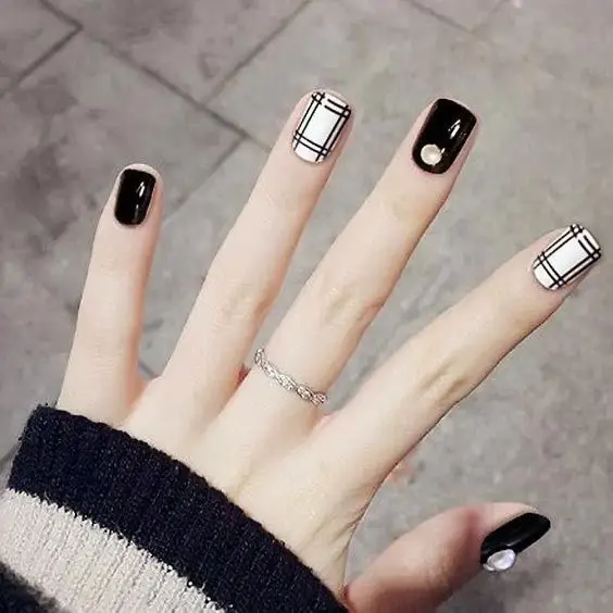 nail art designs white and black