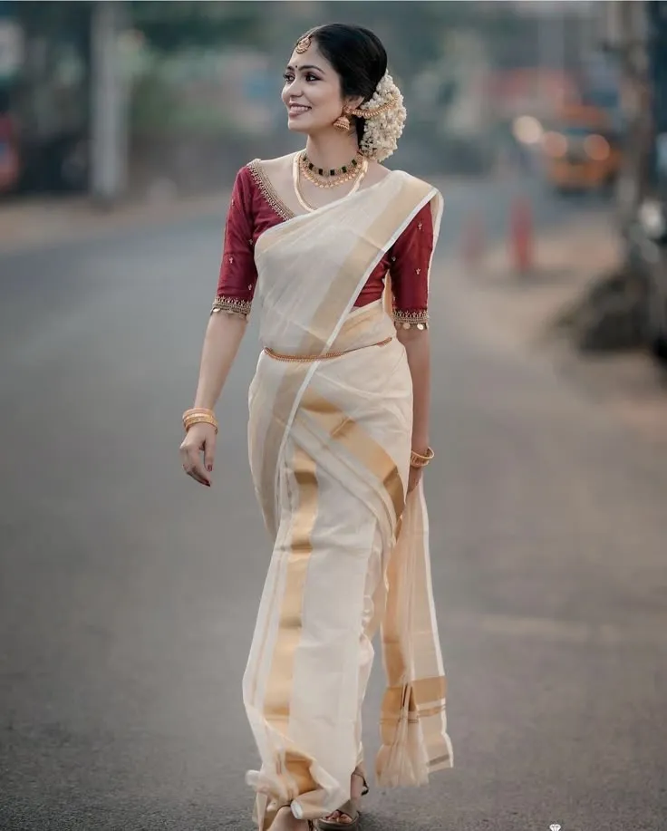 off white saree styling tips