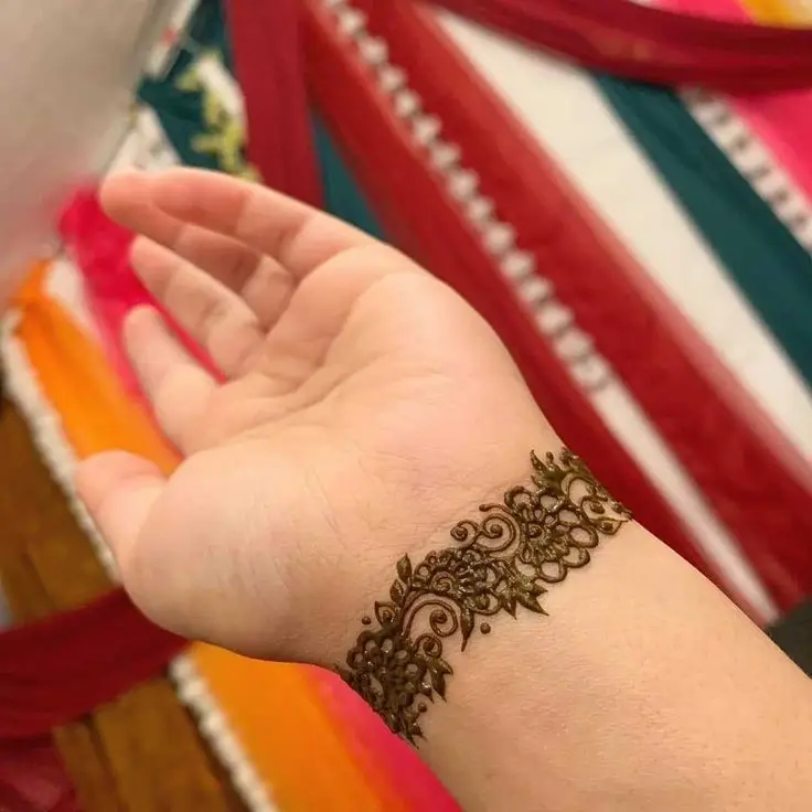 pakistani bracelet mehndi design