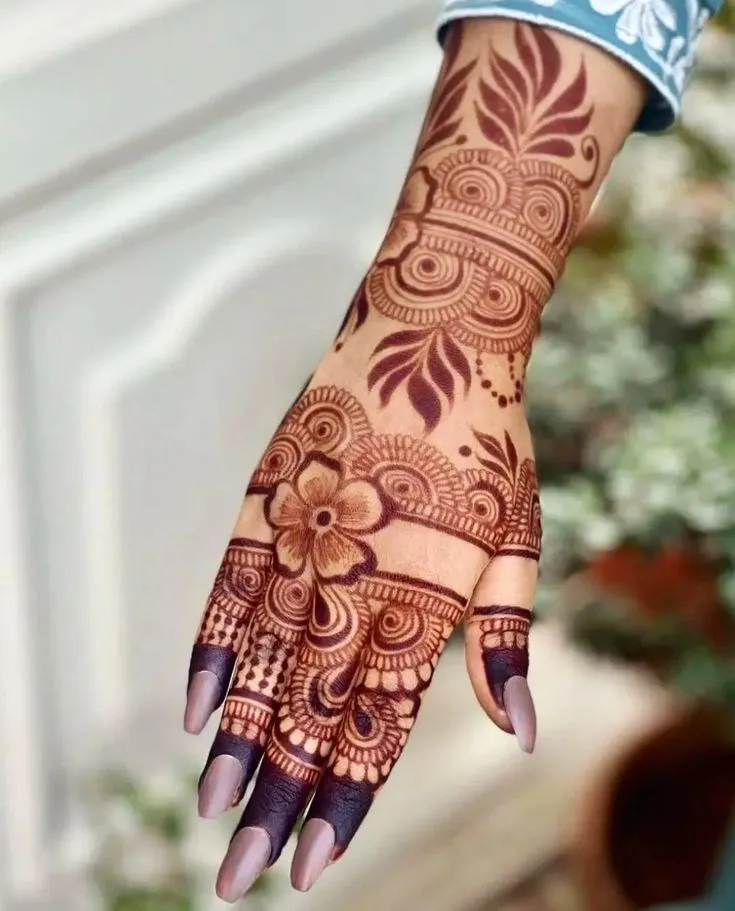 party mehndi design back hand