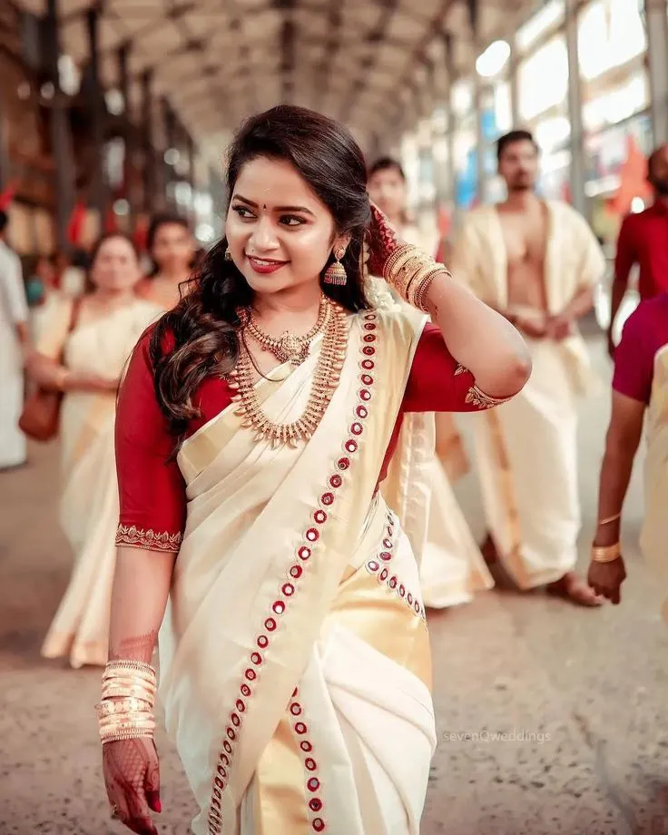 puff sleeve blouse kerala saree