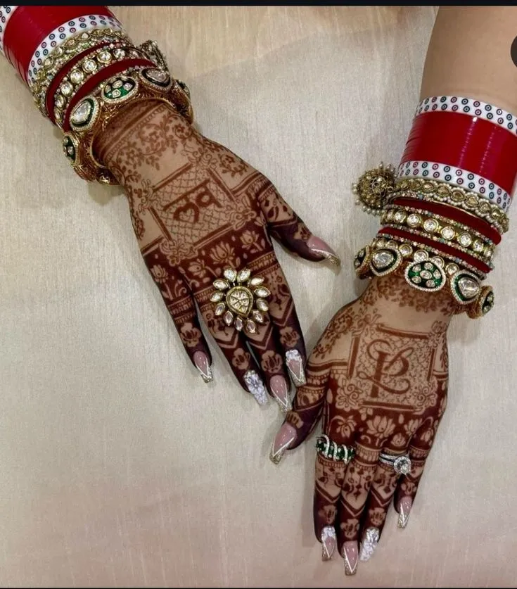 simple mehndi for engagement