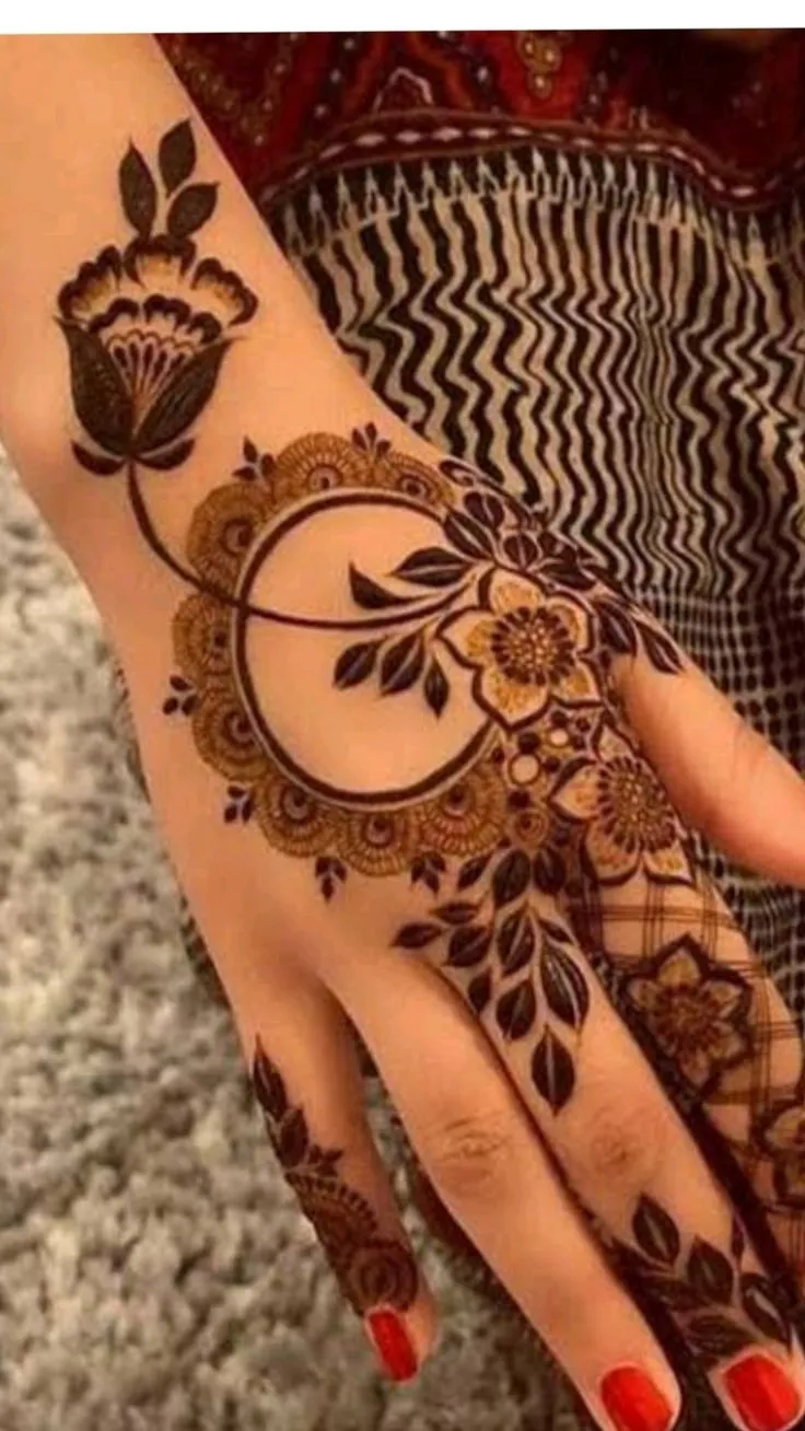 vines mehndi pattern