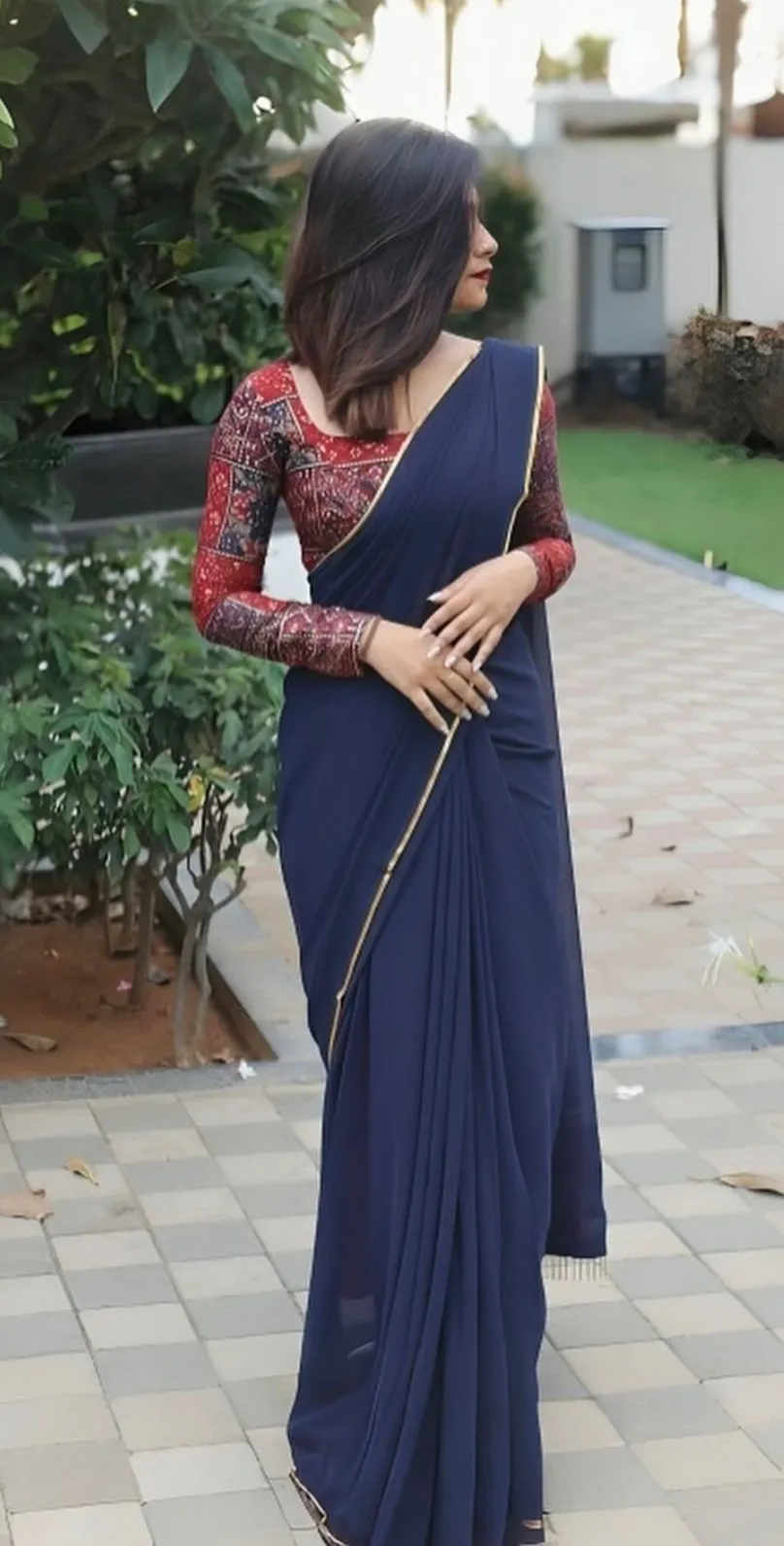 Elegant saree blouse stitching patterns