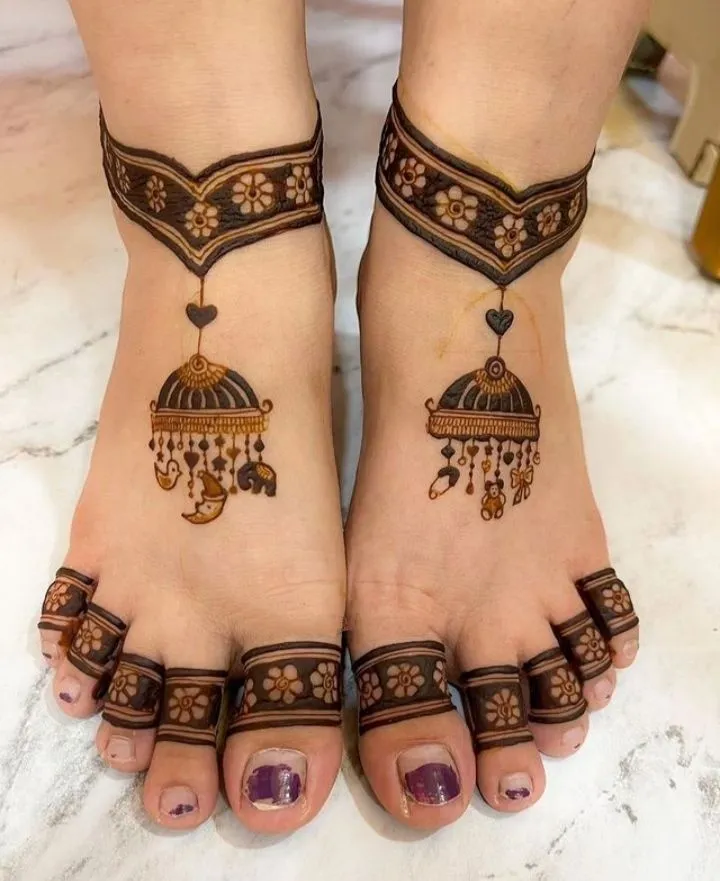 Leg mehndi designs