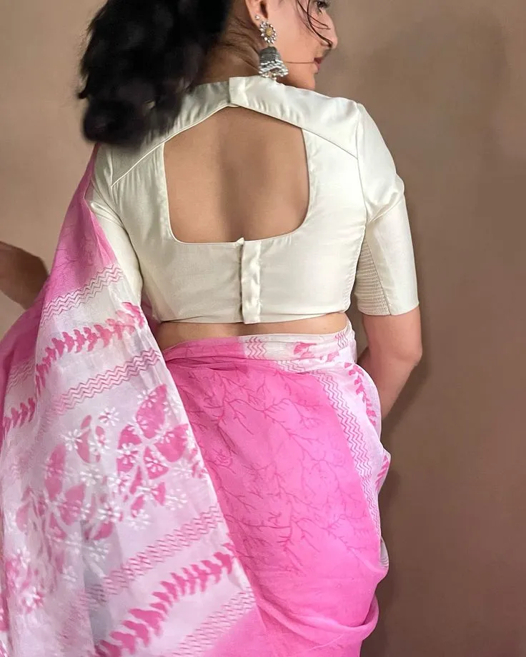 Modern vs traditional saree blouse comparison