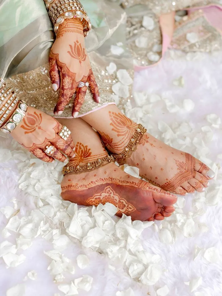 Moroccan bridal leg mehndi