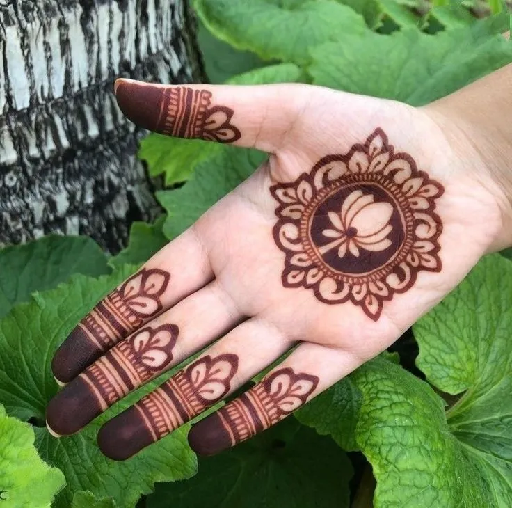 Raksha Bandhan rose mehndi