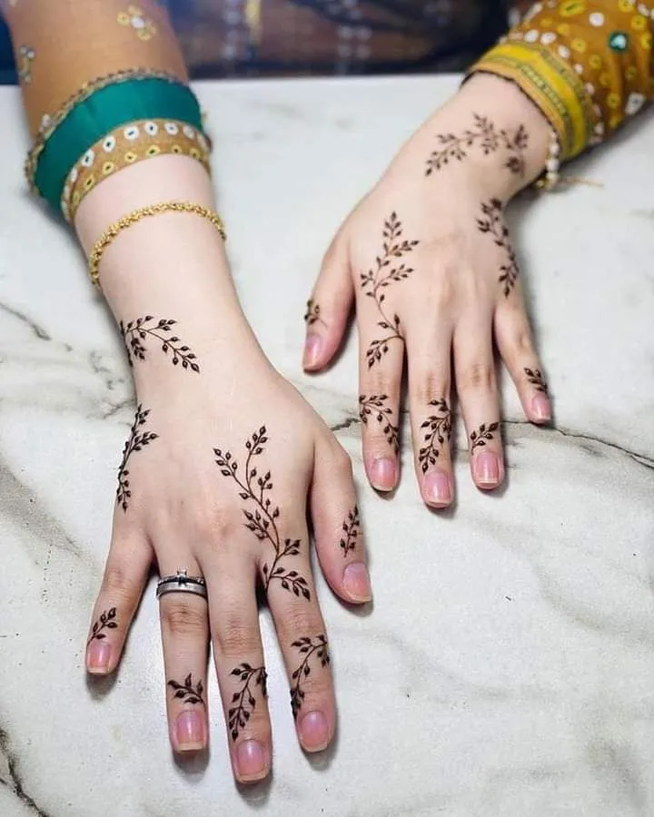 Wrist royal back hand mehndi design