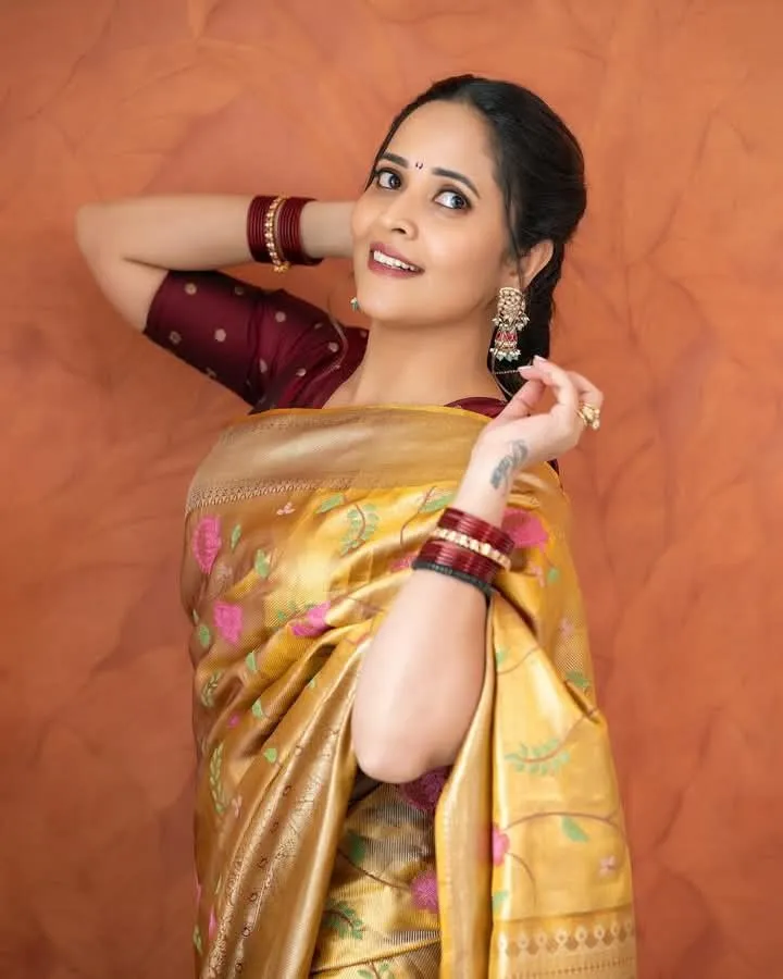 best hairstyles for Kerala saree blouse designs