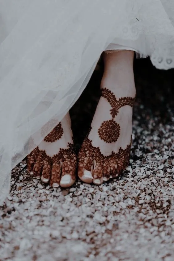 bridal mehndi leg patterns