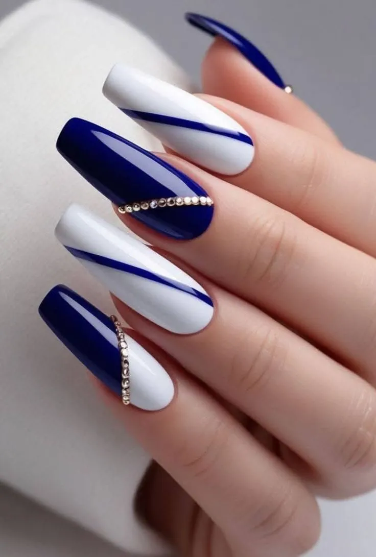 glitter nail art for short nails