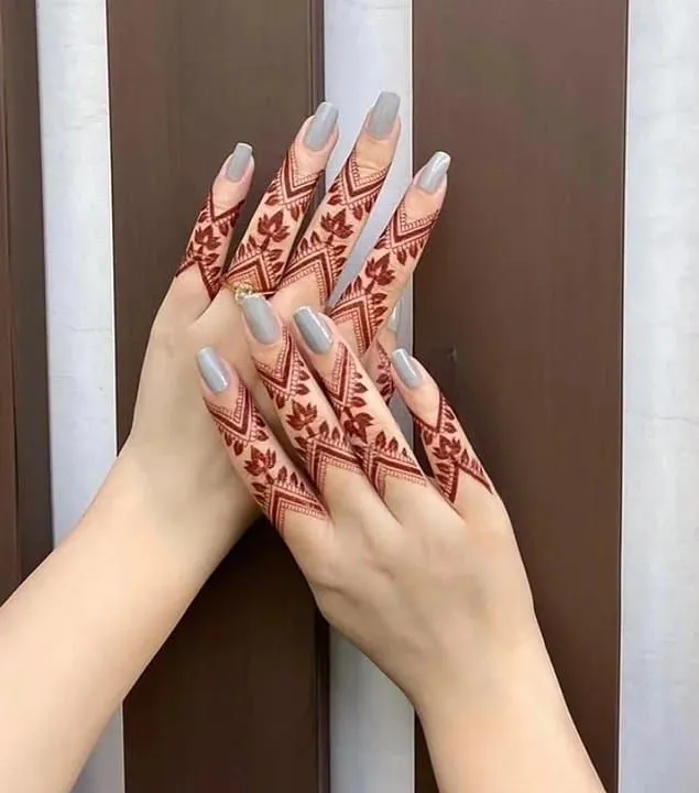 instagram modern mehndi designs