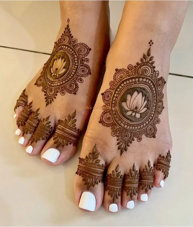 mehndi design leg bridal