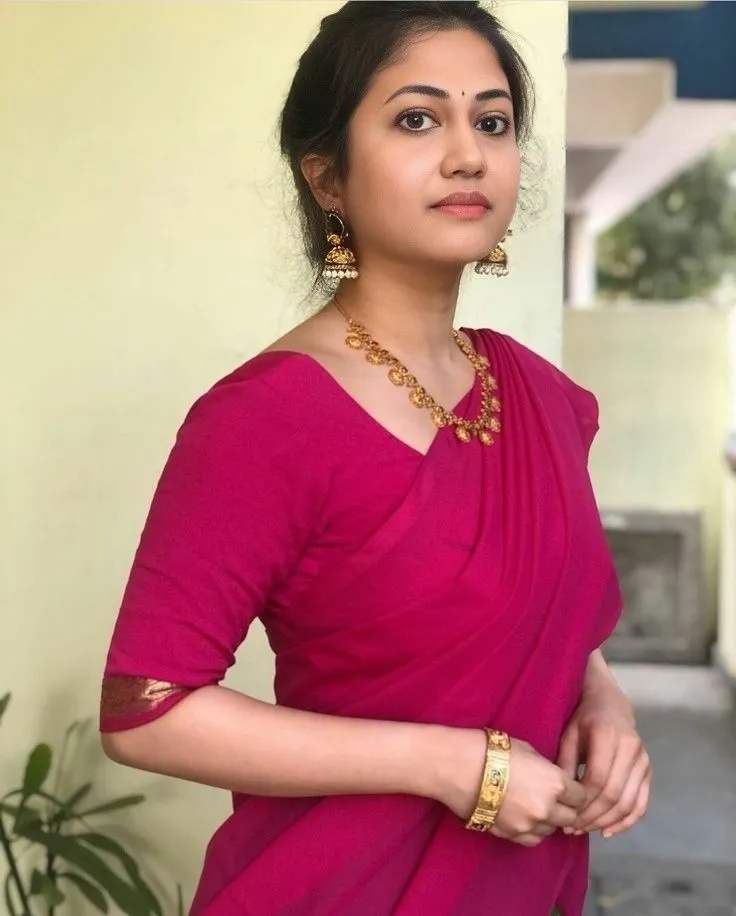 modern saree blouse