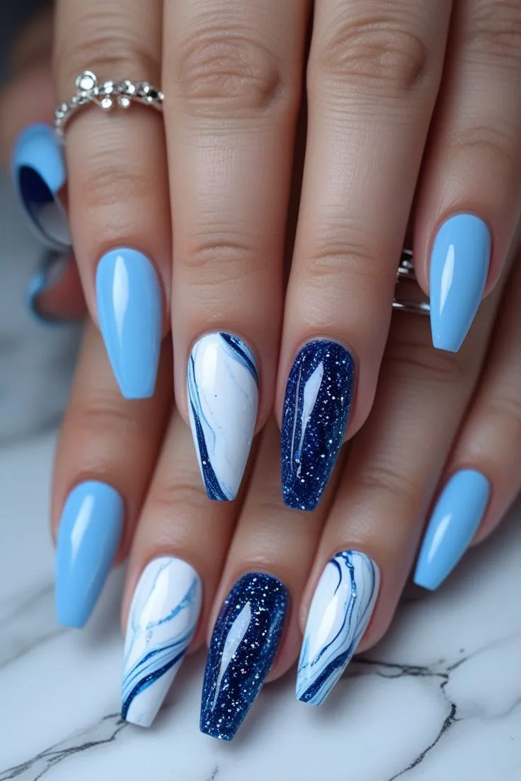nail art in blue colour