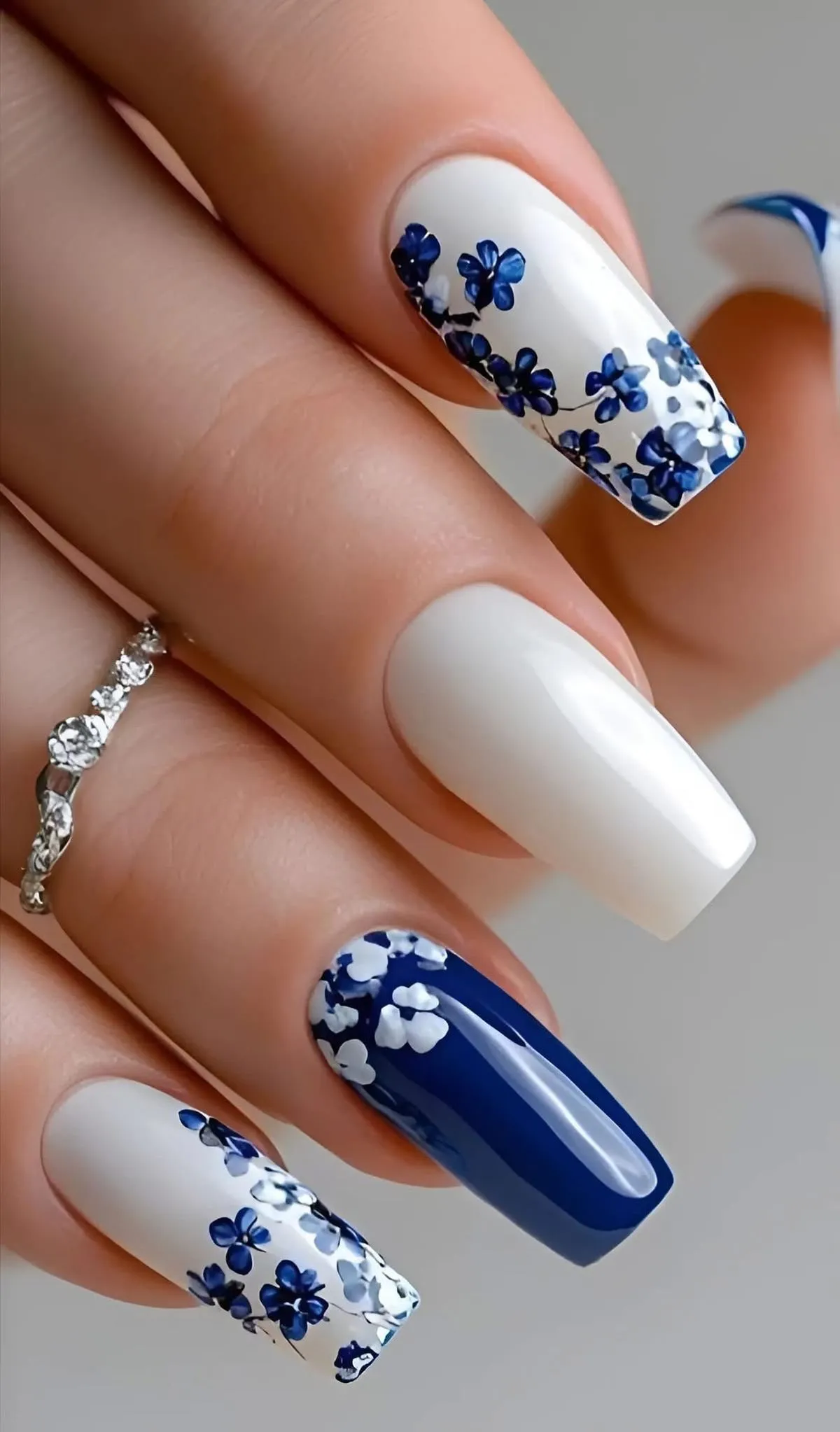navy blue nail art