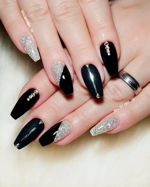 pink glitter nail art
