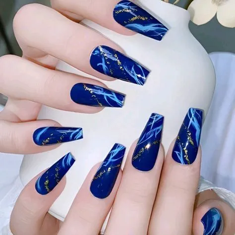 shiny nail finish