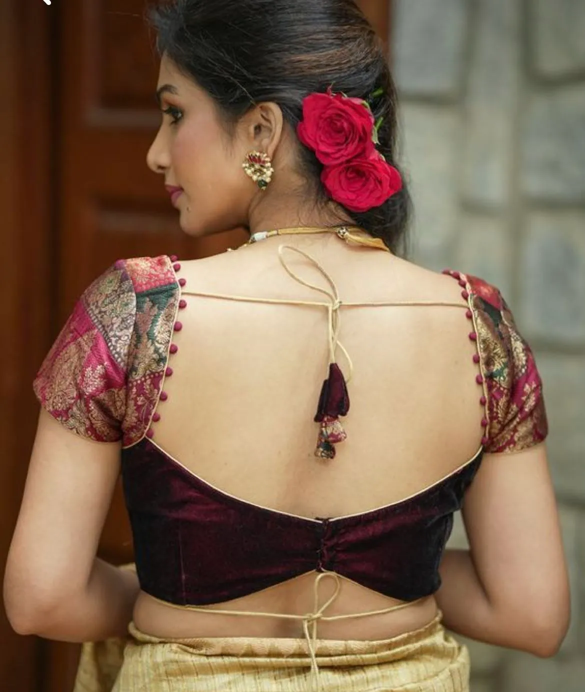 sleeveless backless blouse design