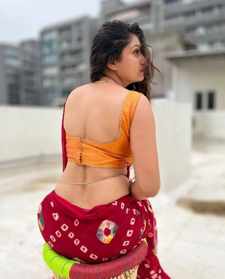 unique sleeveless blouse back designs