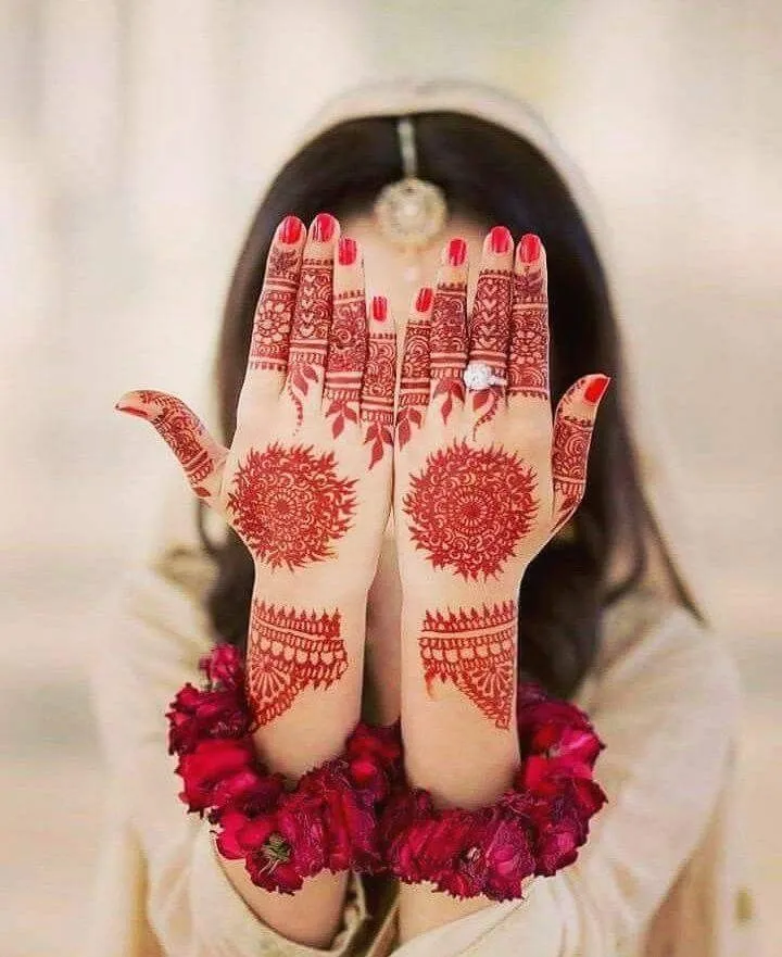 viral mehndi designs on Instagram