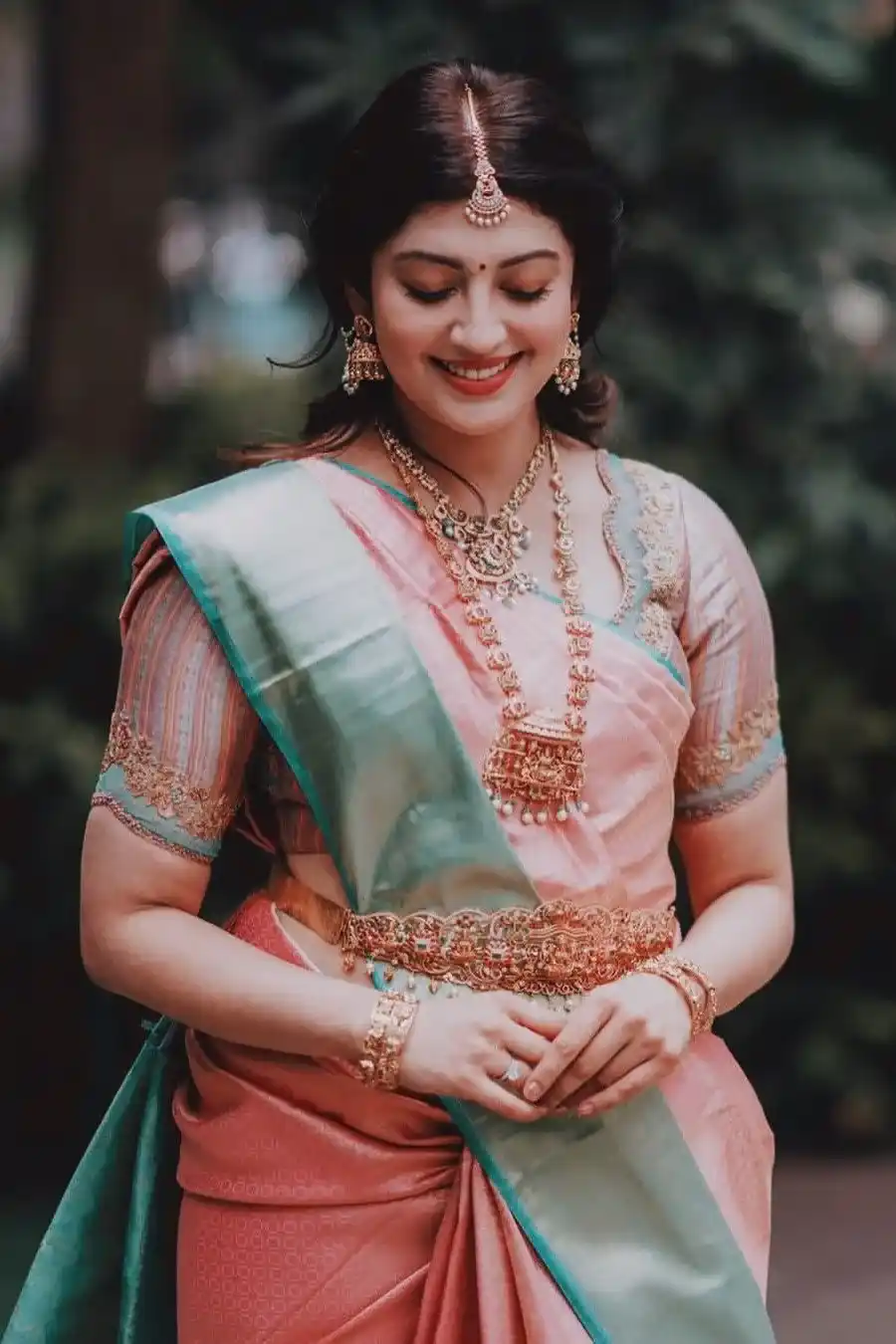 Blouse Design For Banarsi Saree