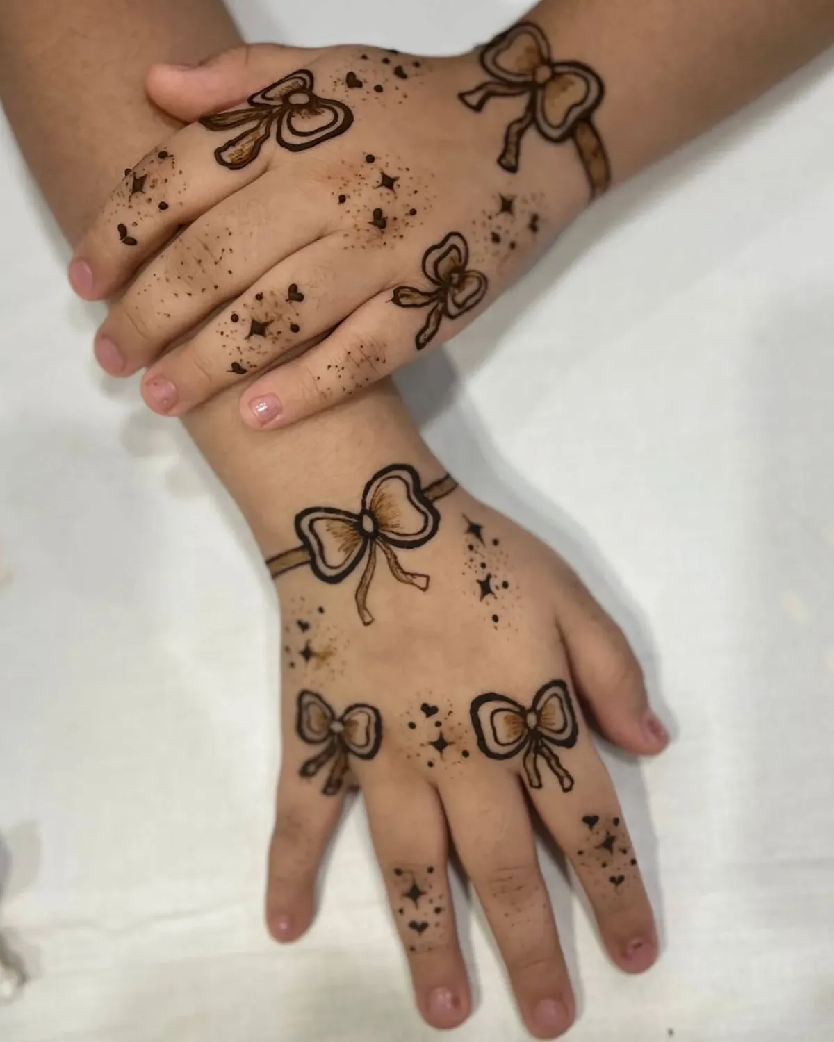 Cute Simple Mehndi Designs For Kids