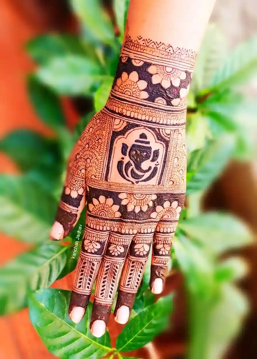 Daily Wear Simple Ganesha Mehndi