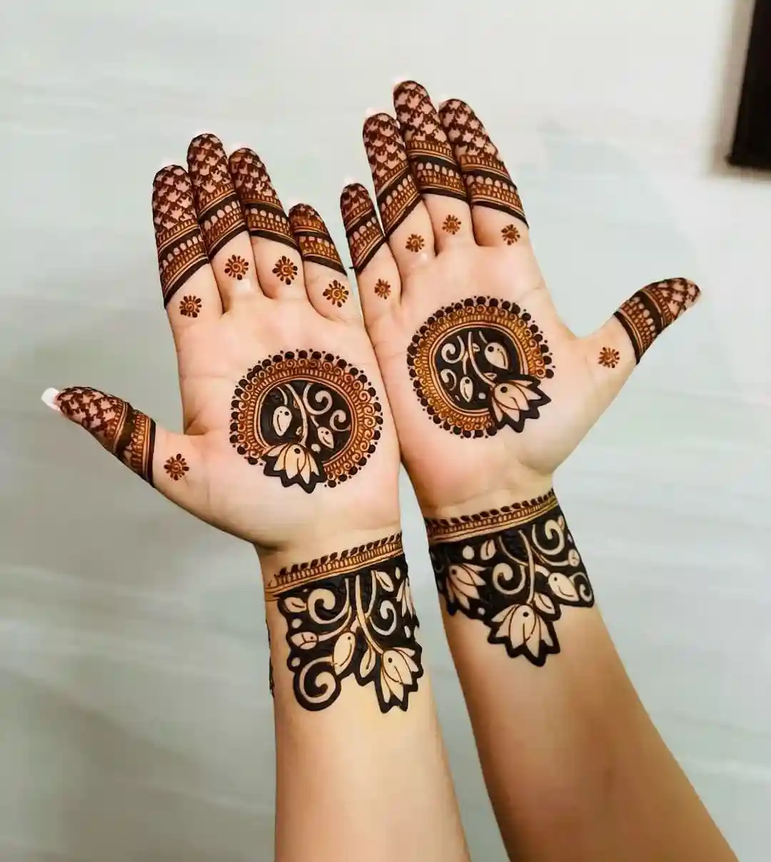 Full Palm Mehndi Designs Easy