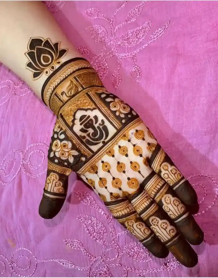 Ganesh Mehndi Design