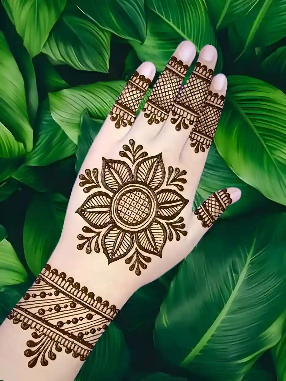 Kathakali art mehndi design for Onam