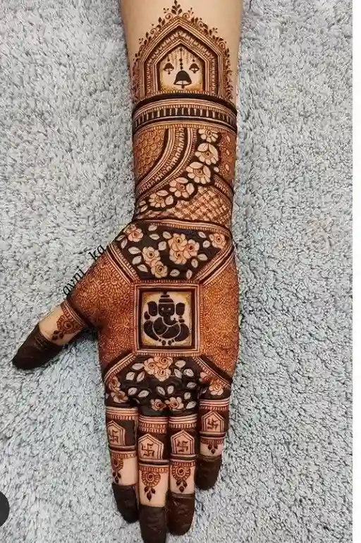 Latest Ganesha Mehndi Designs