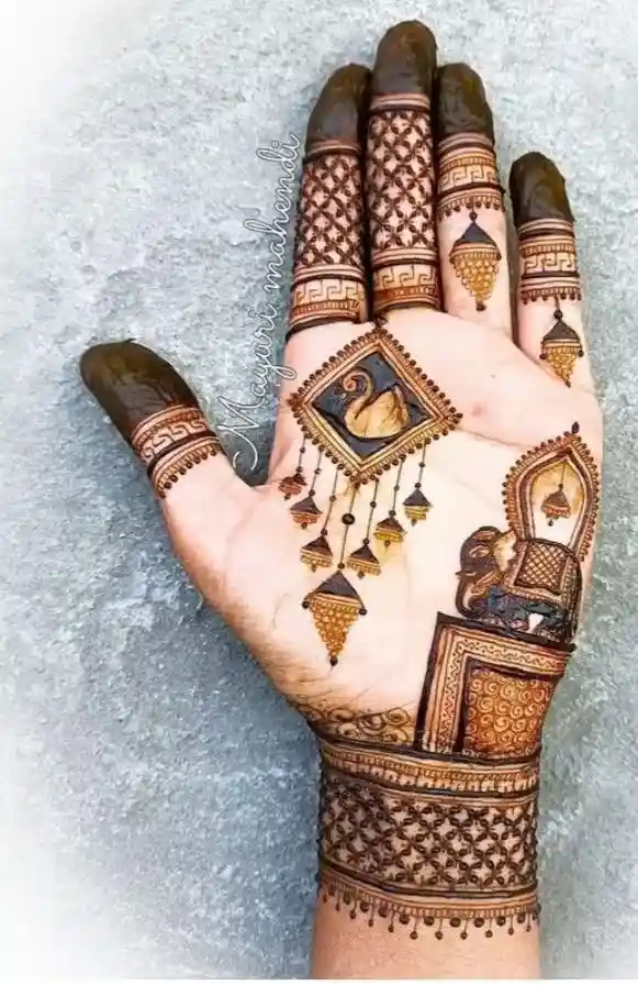 Mehendi On Palm Simple