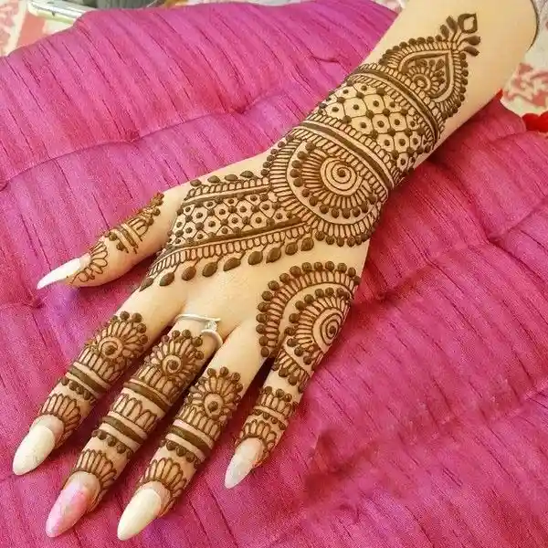 Mehndi Designs for Onam Celebrations