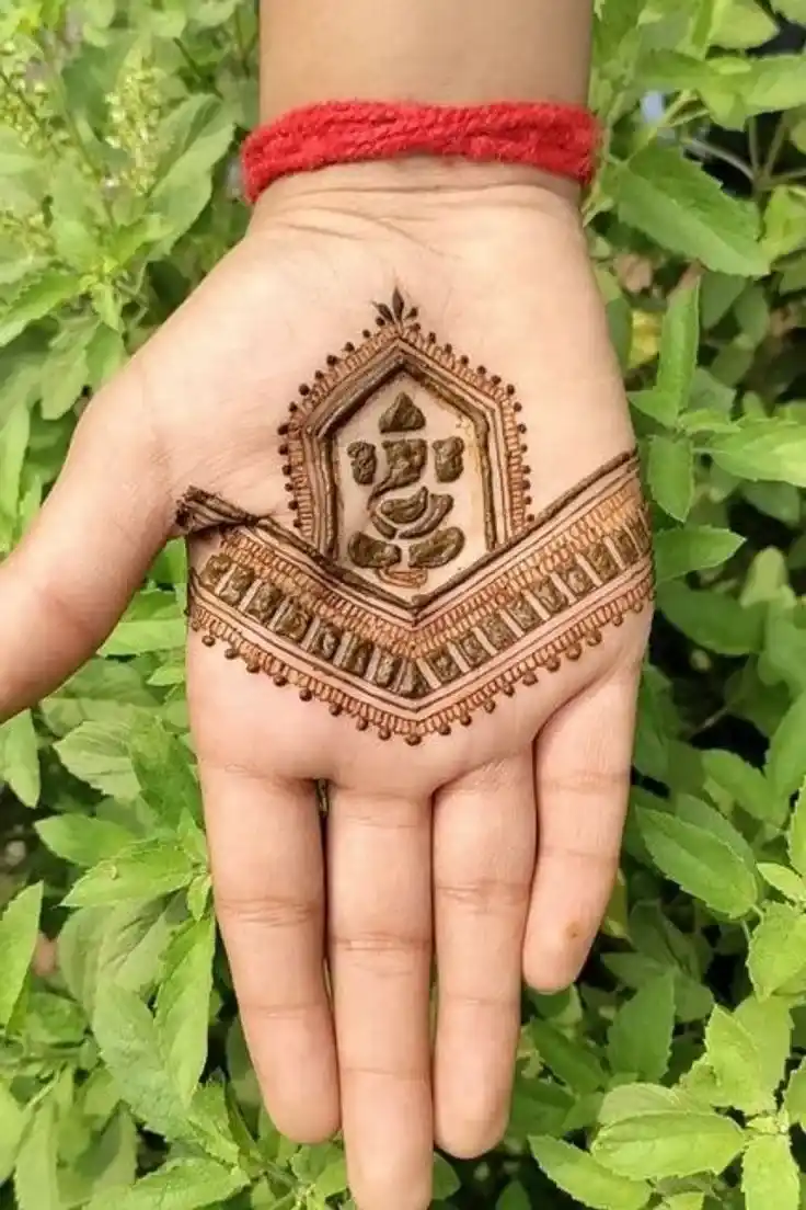 Minimalist Ganesha Mehndi
