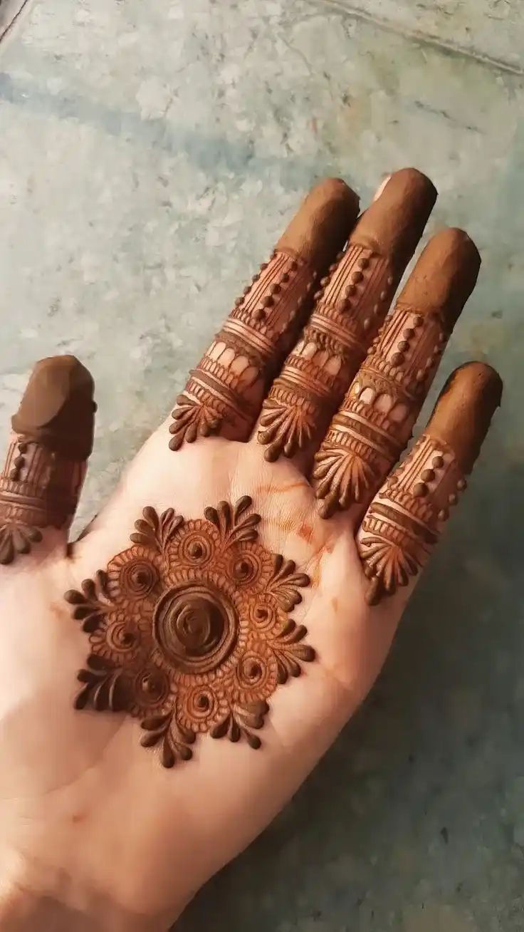Onam palm henna