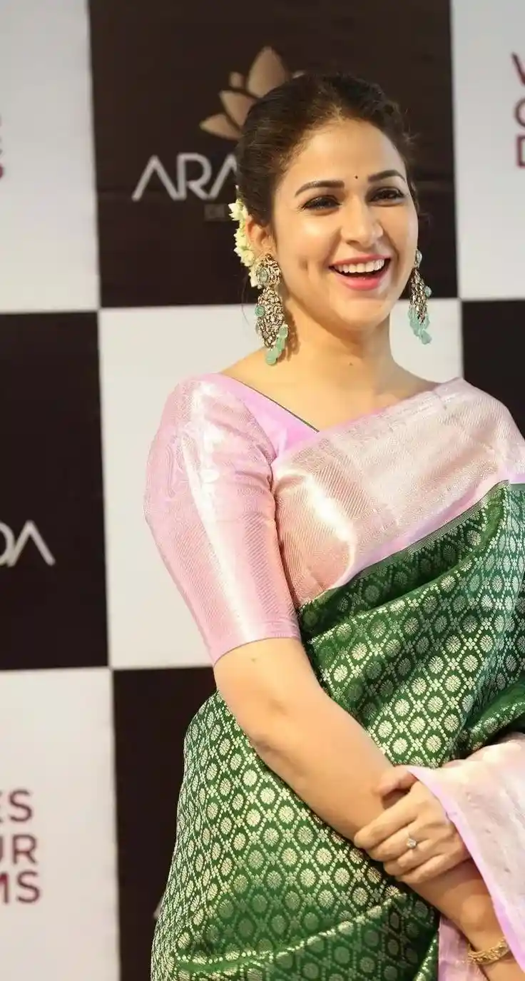 Pattu Saree Blouse Back Neck Designs