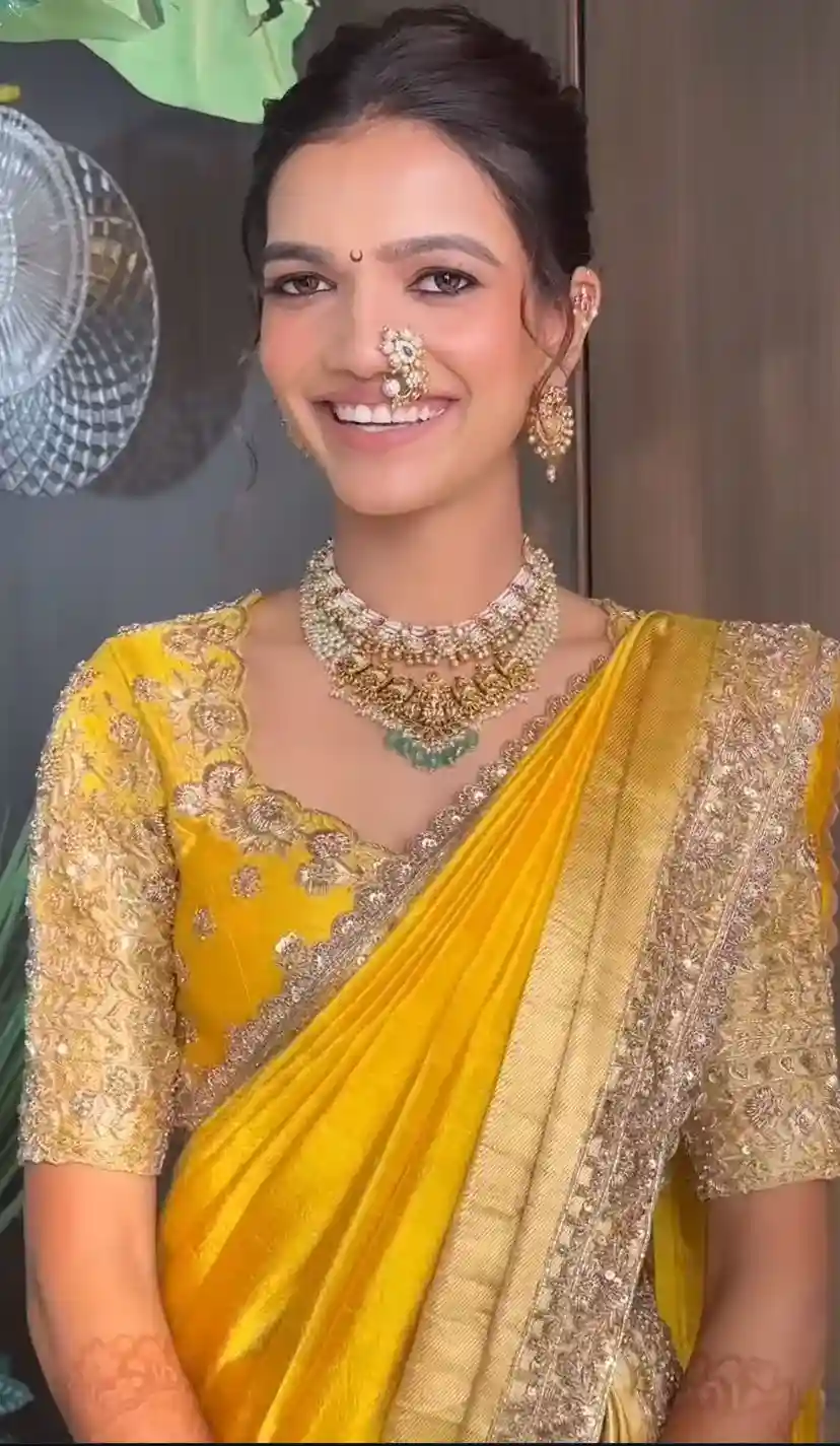Stylish Banarasi Saree Blouse Design